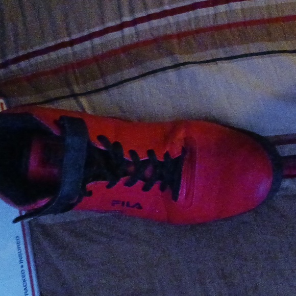 Shoes - Picture 2 of 3